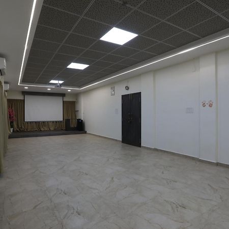 Hotel Ajinkya Palace ออรังกาบัด ภายนอก รูปภาพ