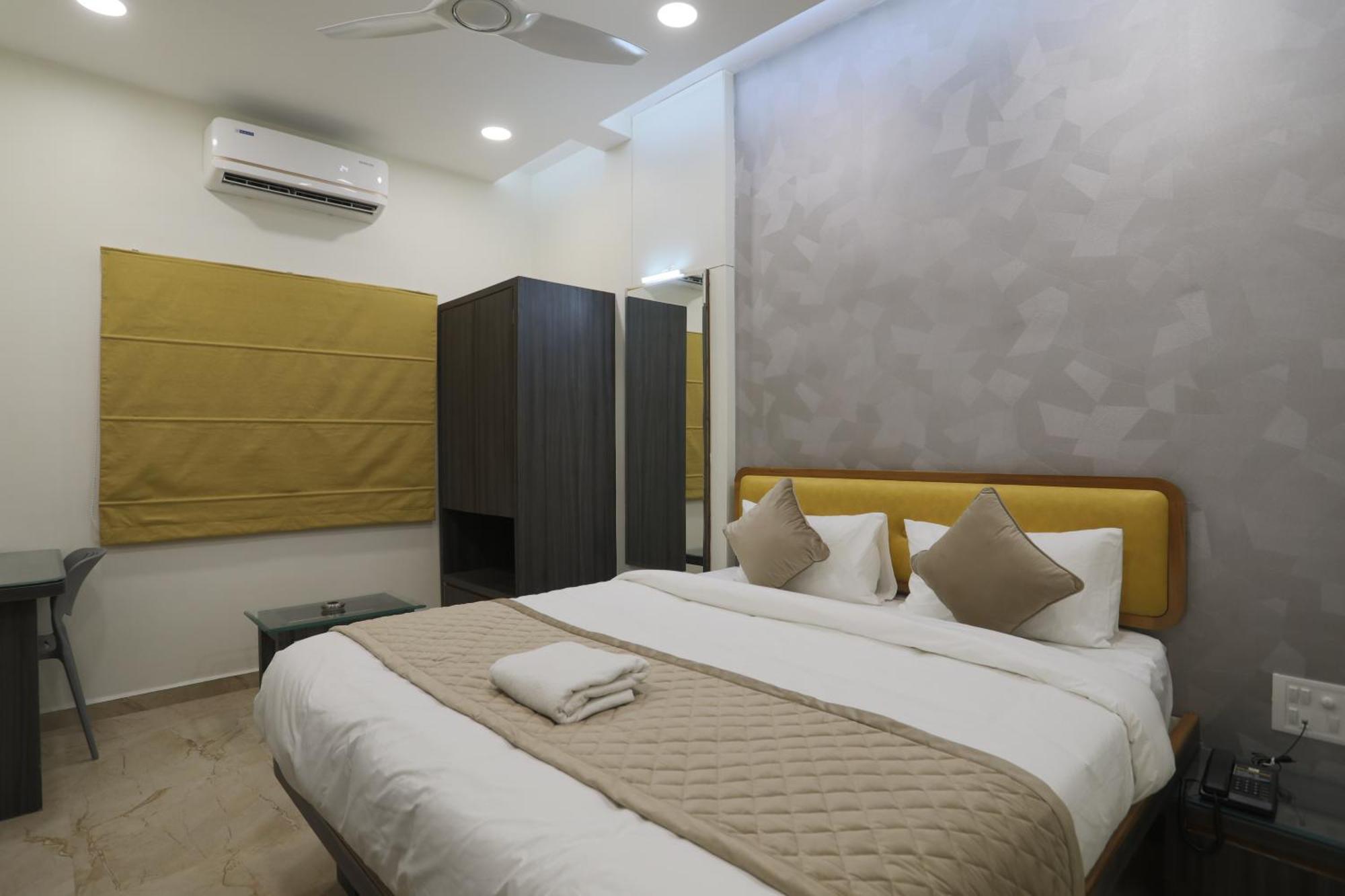 Hotel Ajinkya Palace ออรังกาบัด ภายนอก รูปภาพ