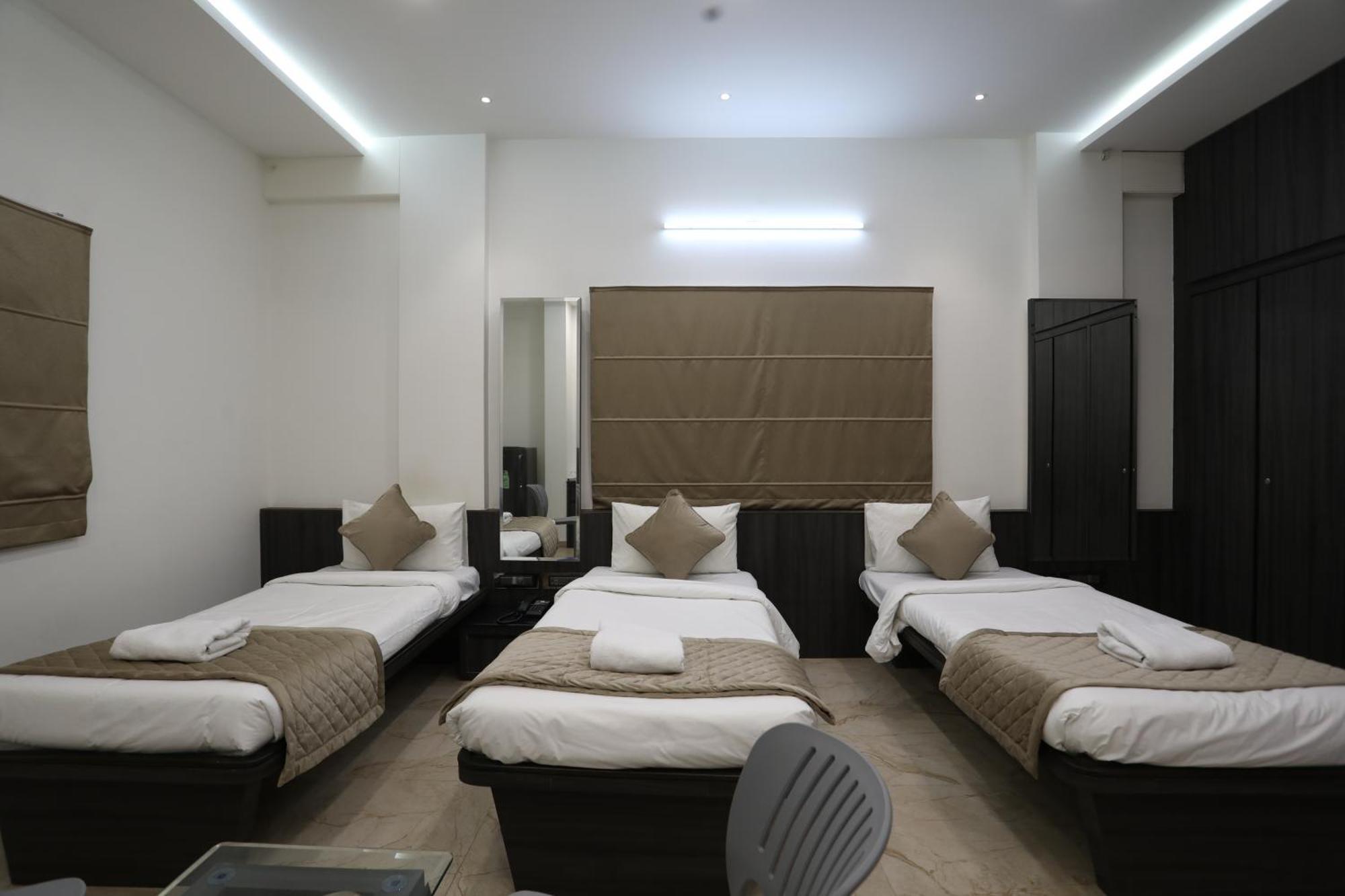 Hotel Ajinkya Palace ออรังกาบัด ภายนอก รูปภาพ