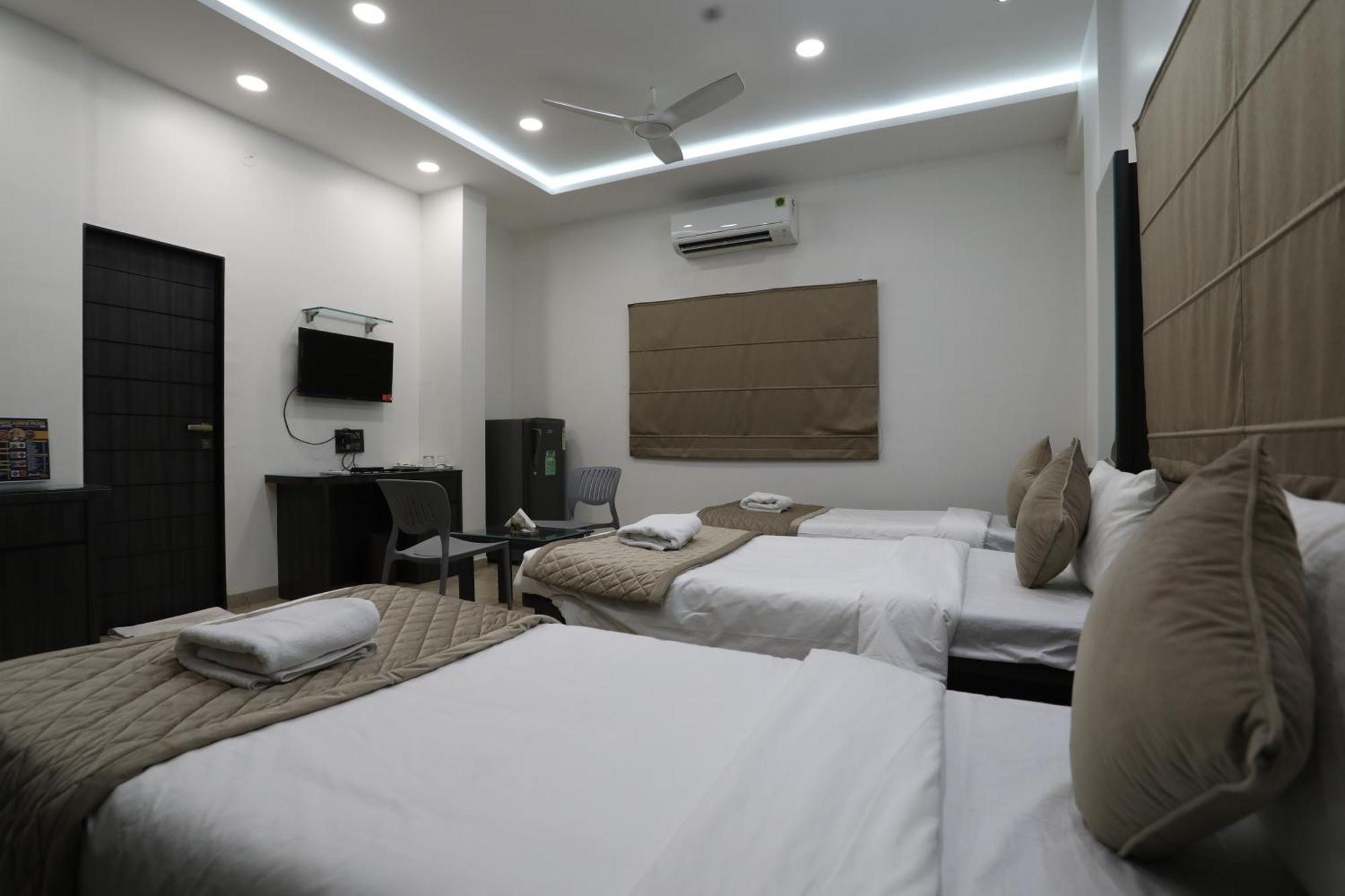 Hotel Ajinkya Palace ออรังกาบัด ภายนอก รูปภาพ